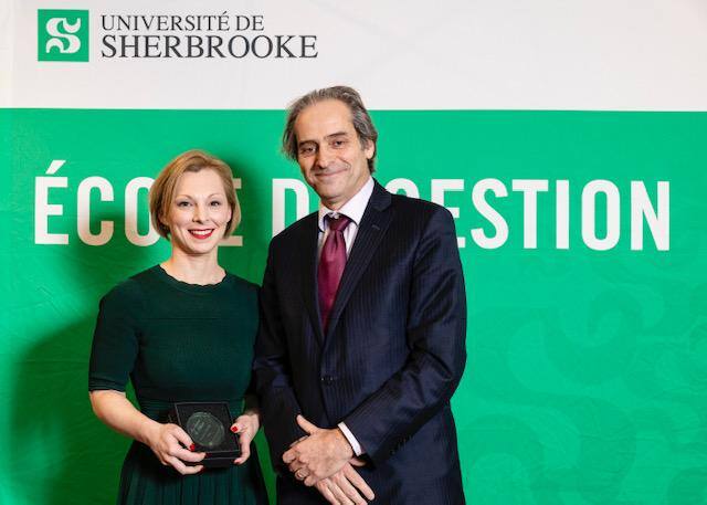 Prix de la recherche en gestion pour la directrice de la veille scientifique de Global‑Watch, France St-Hilaire